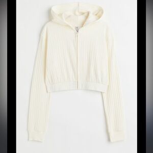 NWT- Divided by H&M Cropped Zip Up hoodie